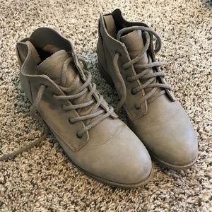 Steve Madden booties